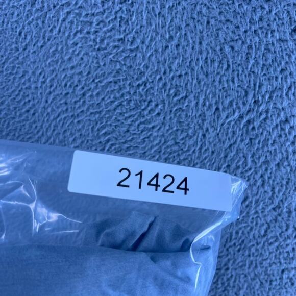 Lululemon Shirt Men's Large Blue Solid Blank Fundamental Lightweight Stretch Gym - Picture 12 of 12